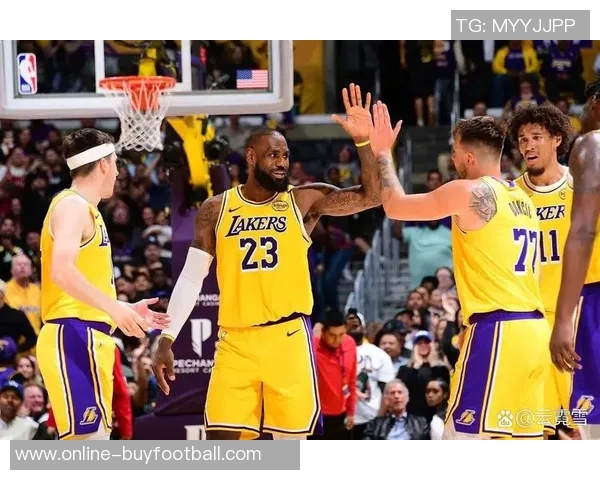 湖人队仍在适应詹姆斯缺席的比赛影响力分析 湖人队仍在适应詹姆斯缺席的比赛影响力分析