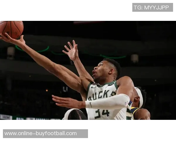 字母哥上半场表现抢眼砍下16分9篮板罚球命中率提升至60