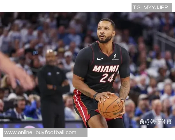 热火对阵黄蜂鲍威尔因腹股沟酸痛缺席场均24分73篮板能否继续发威