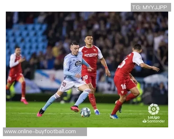 菲利克斯禁区内华丽舞动1对4轻巧挑射完美入网