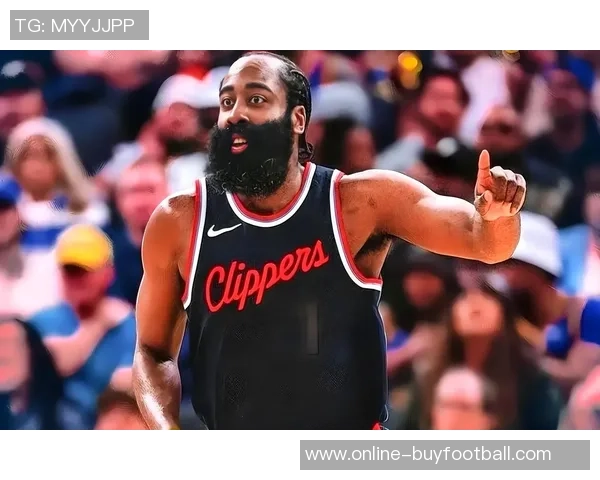 快船半场领先篮网16分哈登状态火热小卡贡献7分3断祖巴茨表现低迷 快船半场领先篮网16分哈登状态火热小卡贡献7分3断祖巴茨表现低迷