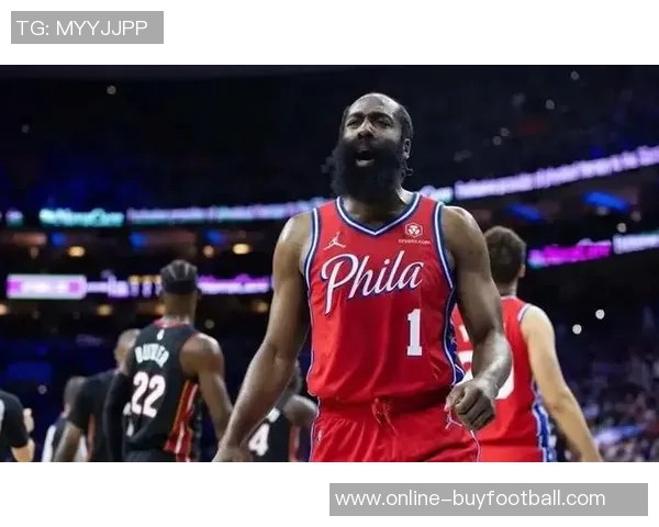 费尔斯表现低迷7号秀13投仅4中贡献15分5失误下半场状态更差仅得4分 费尔斯表现低迷7号秀13投仅4中贡献15分5失误下半场状态更差仅得4分