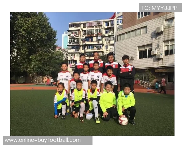 马德兴呼吁重视85后教练王洪亮为土帅树立榜样推动中国足球发展 马德兴呼吁重视85后教练王洪亮为土帅树立榜样推动中国足球发展