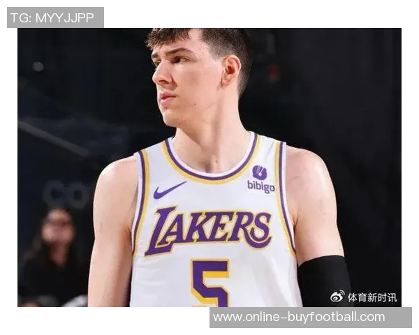 拉拉维亚反讽湖人队友的疯狂反应究竟是谁引发的热议与关注